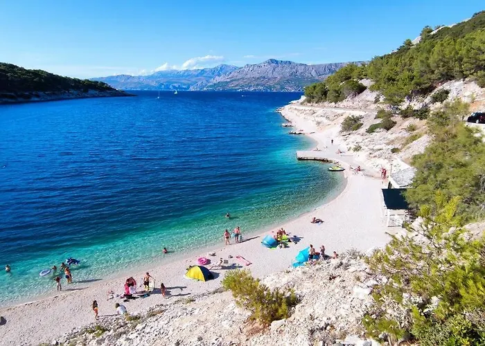 Insula Apartment With Private Pool * 普契什查