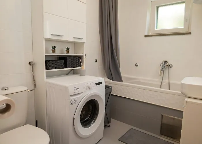 Insula Apartment With Private Pool 公寓 *