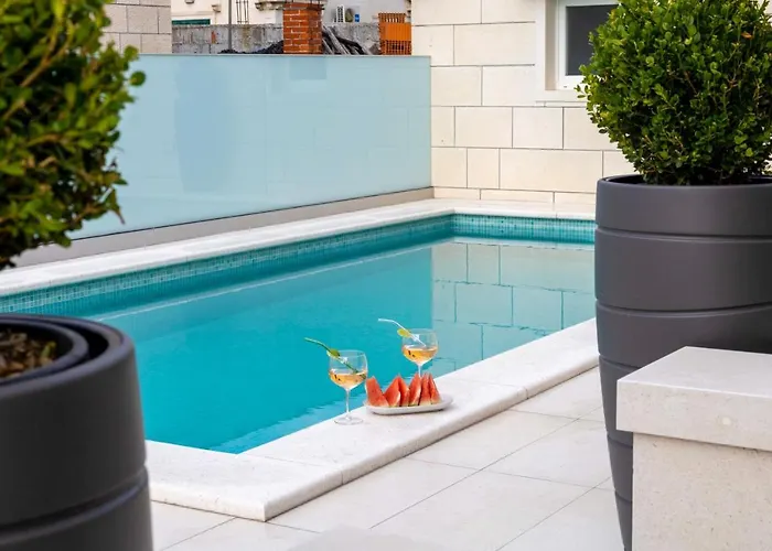 Insula Apartment With Private Pool