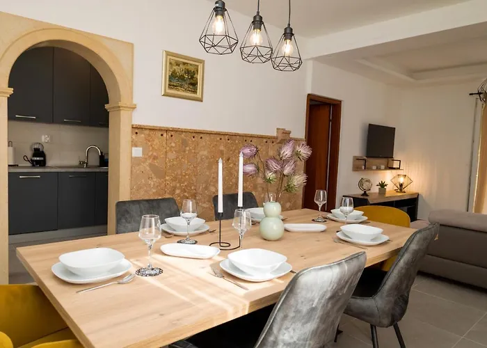 Insula Apartment With Private Pool 公寓 *